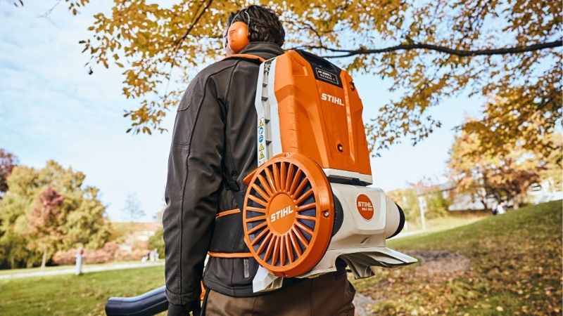 backpack leaf blower