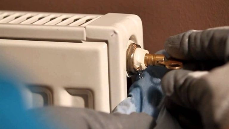how to bleed a radiator