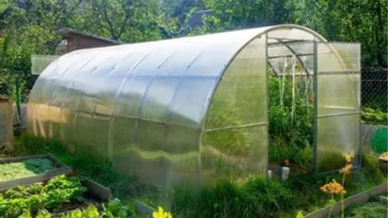 how to winterize a greenhouse