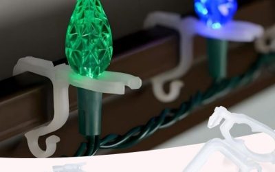 6 Best Outdoor Christmas Light Clips for Gutter and Roofline