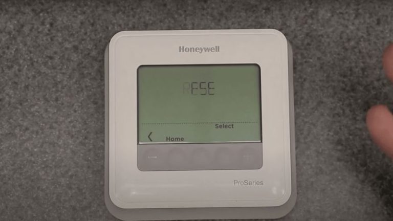 why is my thermostat not working